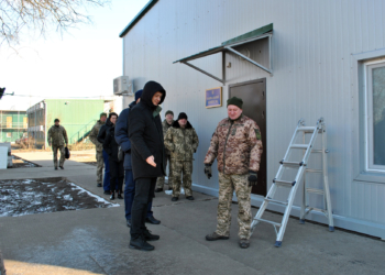 10-й морской авиационной бригаде ВМС тесно в Николаеве – нужны помещения для личного состава эскадрильи и спасательной парашютно-десантной группы (ФОТО)