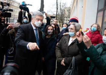 “Пусть сильнее грянет буря”. Порошенко заявил, что он не Тимошенко, поэтому не сядет