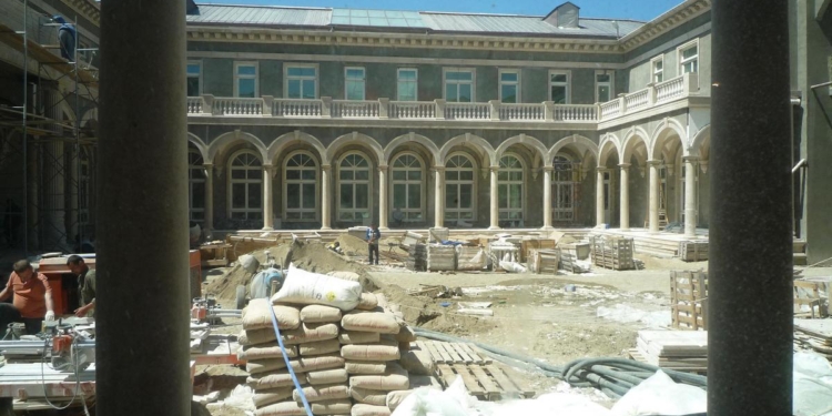 Золотое безумие. Команда Навального показала реальные фото дворца Путина (ФОТО, ВИДЕО)