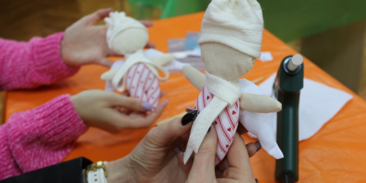 Чтобы спасти жизнь маленькому Диме Жадану: в Николаеве прошел благотворительный мастер-класс (ФОТО)