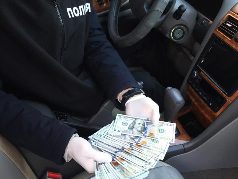 В Николаеве полицейскому предлагали $4 тыс за «отмазать от ДТП» (ФОТО)