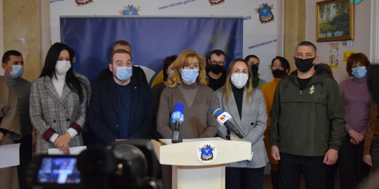 Зеленский строит авторитарное государство по образцу Беларуси и России, – в Николаеве депутаты «ЕС» выступили в защиту Порошенко (ФОТО и ВИДЕО)