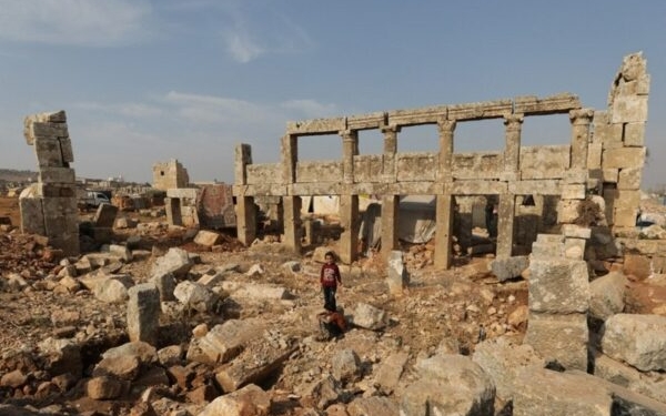 Российская авиация бомбила сирийский Идлиб: город остался без воды, есть погибшие – СМИ