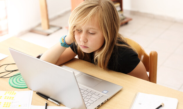 МОН рекомендует отправить учеников 5-11 классов на дистанционку