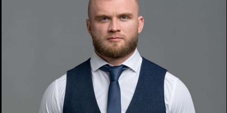 Чтобы не подставлять товарищей. После скандала в Одессе нардеп Дмитрук приостановил свою деятельность в МФО Разумкова