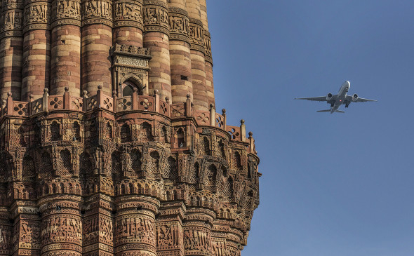 В Индии местные аэропорты и авиакомпании обязали транслировать национальную музыку