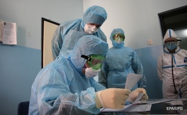 В Україні понад 5 тисяч нових COVID-заражень за добу