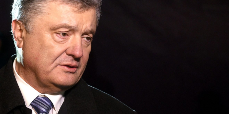 Порошенко заявил, что он спас Украину, а дело против него – месть Коломойского