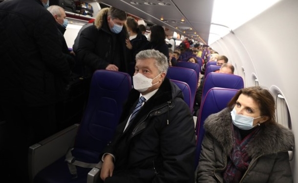 Порошенко прилетел в Украину (ТРАНСЛЯЦИЯ)