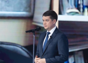 Разумков: “Пропорциональной избирательной системой неудобно манипулировать, неудобно фальсифицировать выборы. А все идет к фальсификации”