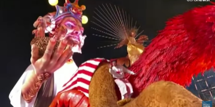 «Мы два года ждали праздника»: в Ницце стартовал традиционный карнавал (ВИДЕО)