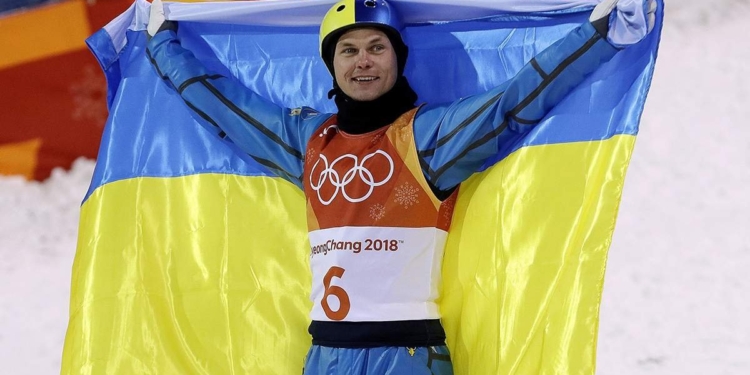 Миколаївський фристайліст Олександр Абраменко завтра виступить у фіналі зимової Олімпіади – миколаївців кличуть в «Олімпійську фан-зону»