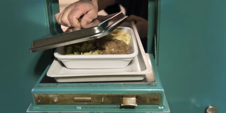 В Швейцарии готовность новой тюрьмы испытают на добровольцах – количество желающих уже сейчас в 3 раза больше количества «посадочных мест»