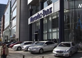 Южная Корея оштрафовала Mercedes-Benz почти на $17 млрд. (ВИДЕО)