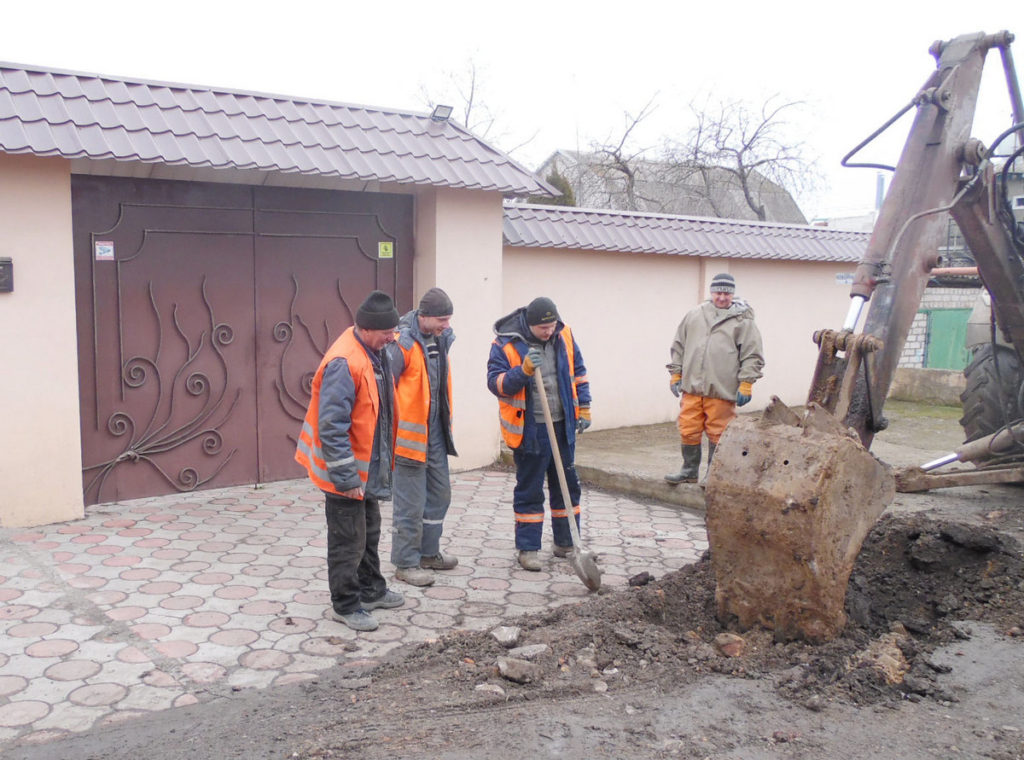 В Николаеве водоканал «пошел» по многолетним должникам за воду (ФОТО) 2