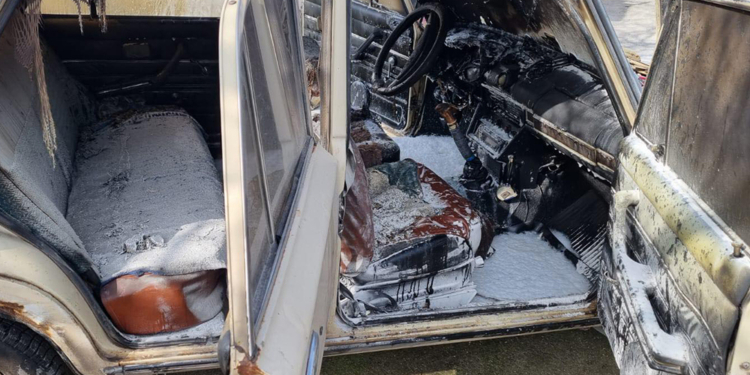 В Миколаєві згорів ВАЗ-2106 (ФОТО)