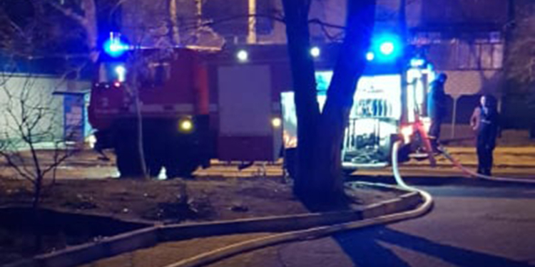Большой пожар в Николаеве. Горела гостиница на Террасной (ФОТО)
