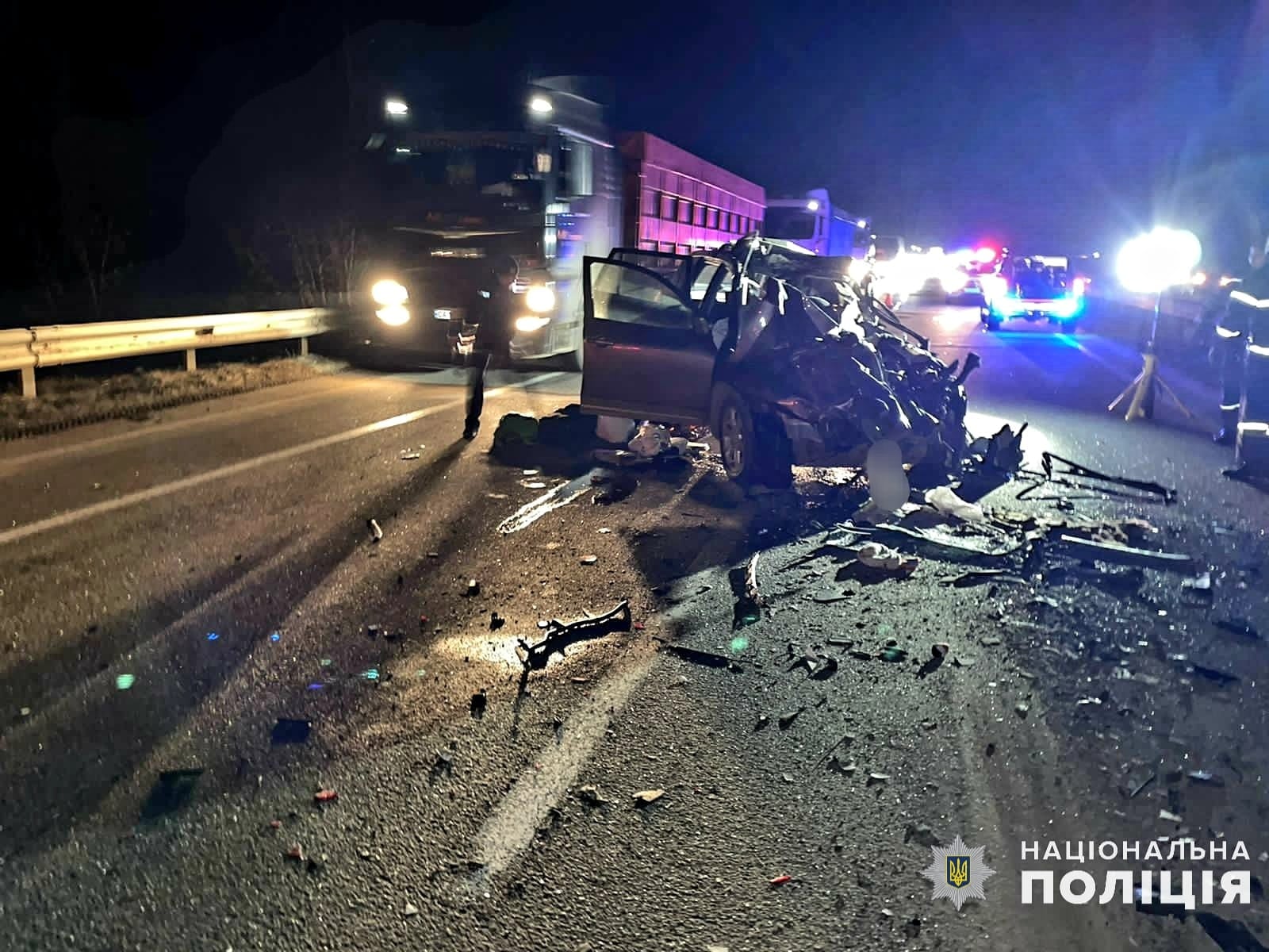 Четверо взрослых и ребенок погибли в ДТП на трассе М-05 на Николаевщине (ФОТО)