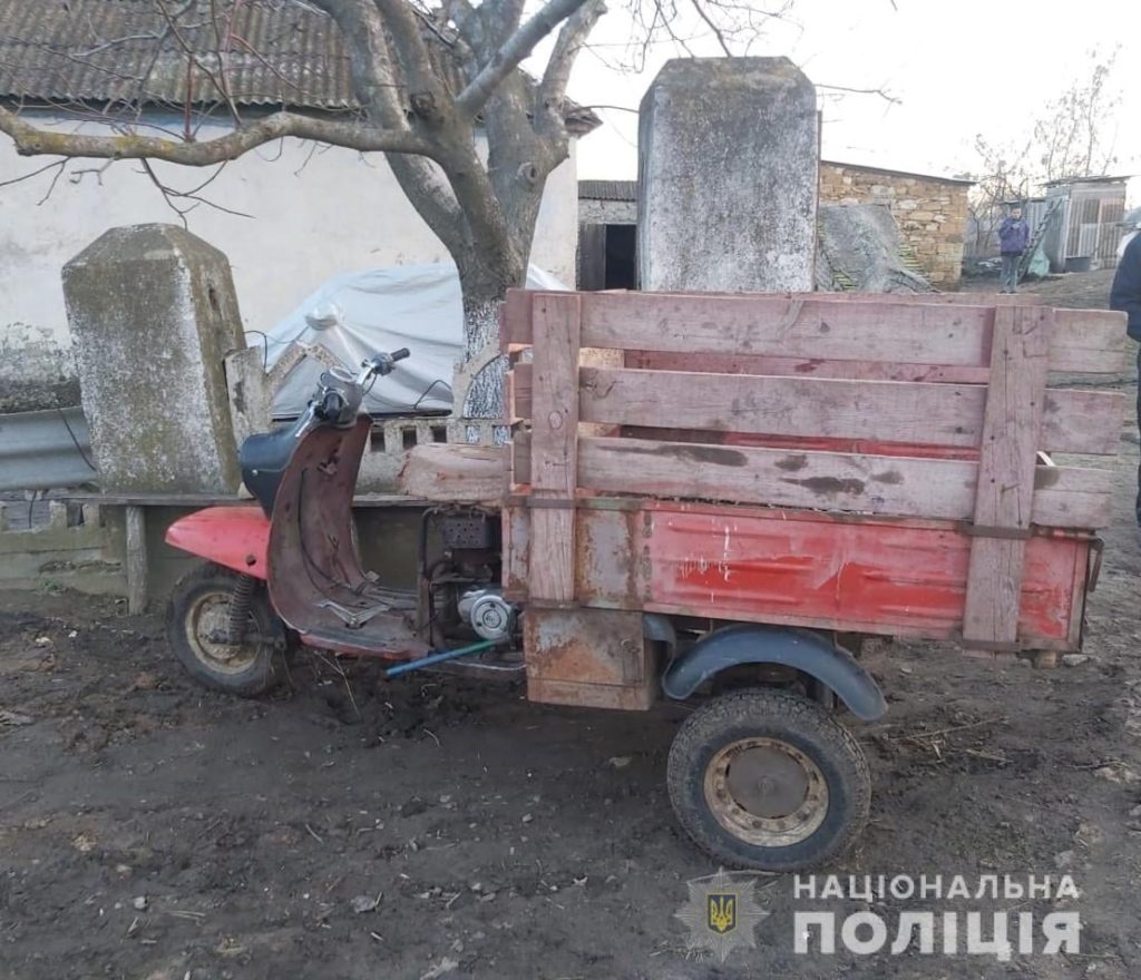 На Николаевщине в ДТП погиб пассажир мотоцикла - "Муравей" перевернулся (ФОТО) 2