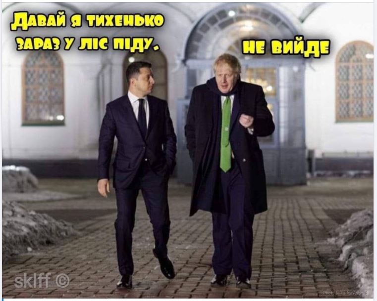 "Казалось, нет ничего более жалкого, чем Трухин, который отпрашивается потеряться в лесу, а нет, есть - заявления Арахамии и генпрокурора". Соцсети активно обсуждают скандал (ФОТО) 17