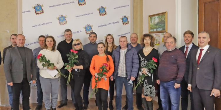 В Николаеве 13 переселенцев и участников АТО получили ордера на жилье (ФОТО)