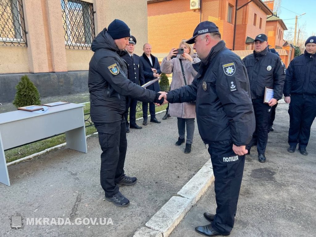 Поліції передали 4 нових авто, які були придбані за кошти бюджета міста Миколаєва (ФОТО) 10