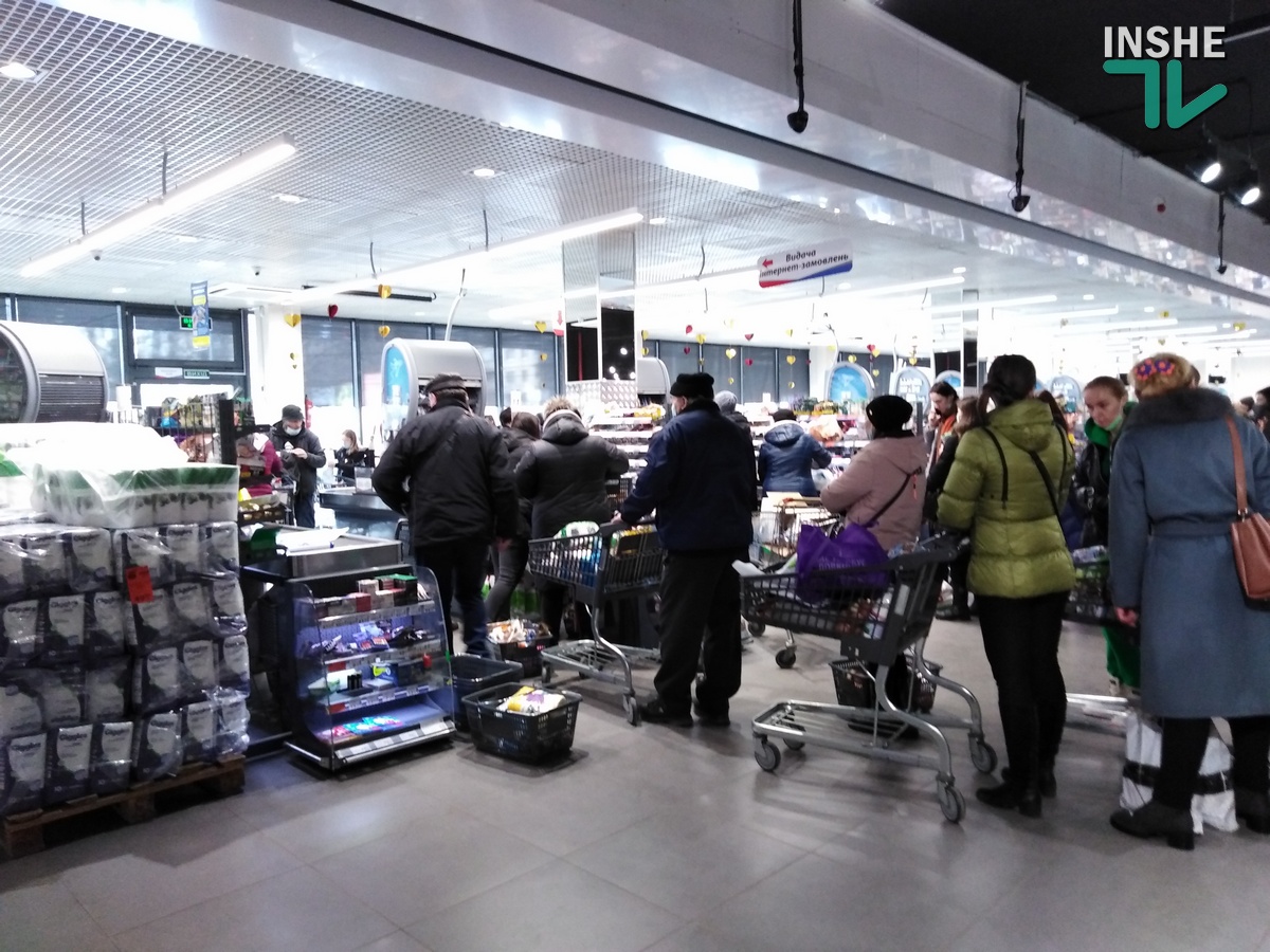 Как николаевцы реагируют на вторжение России (ФОТО)