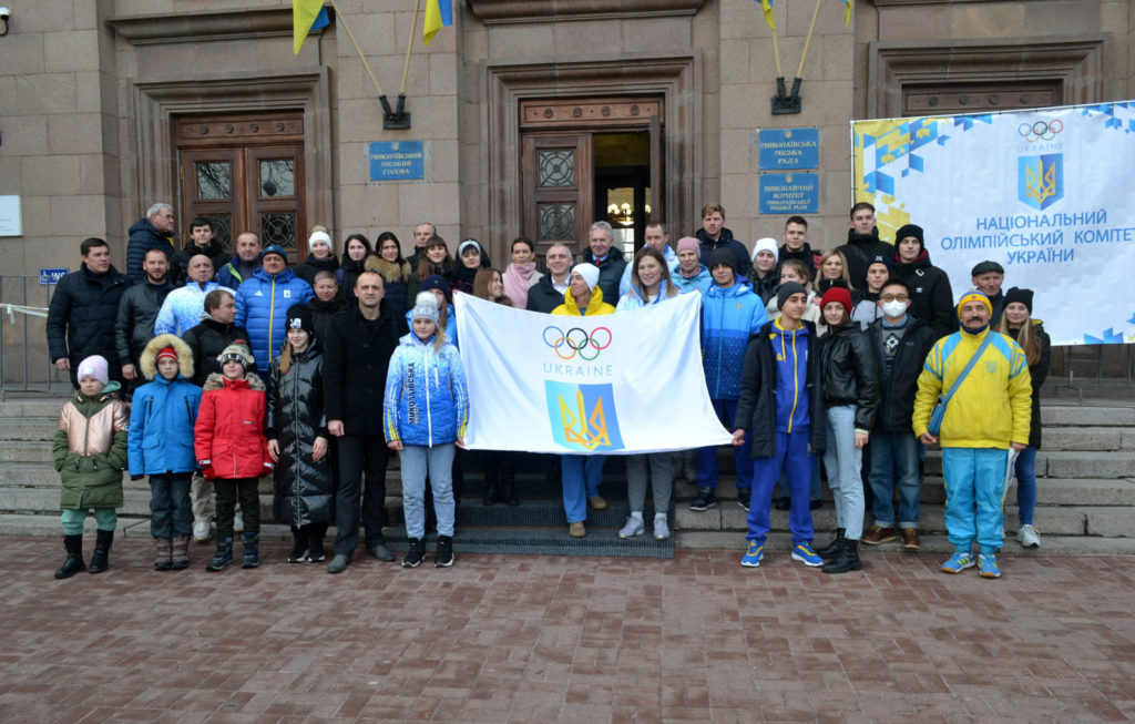 У Миколаєві запалили Олімпійський вогонь та підняли Олімпійський прапор (ФОТО) 12