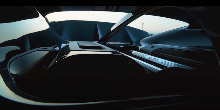 В Германии чешский миллионер разгонался на Bugatti до 417 км. Этим занялась прокуратура (ВИДЕО)