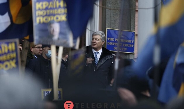 Суд оставил в силе личные обязательства Порошенко по угольному делу