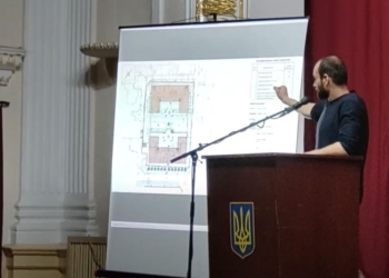 Строительство 2 домов на Сухом фонтане в Николаеве. Общественные слушания “урезали” по 3 этажа с каждого (ВИДЕО)