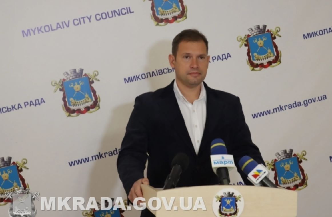 КП «ЭЛУ автодорог» хочет денег из бюджета Николаева на покупку 7 дорожных пылесосов. Обещает экономию – через годы (ВИДЕО)