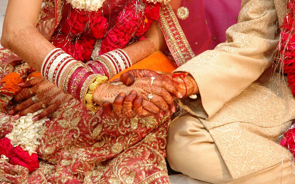 Мужчина женился на 14 женщинах и жил за их счет