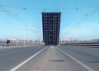 Запланированную на сегодня в Николаеве разводку мостов перенесли