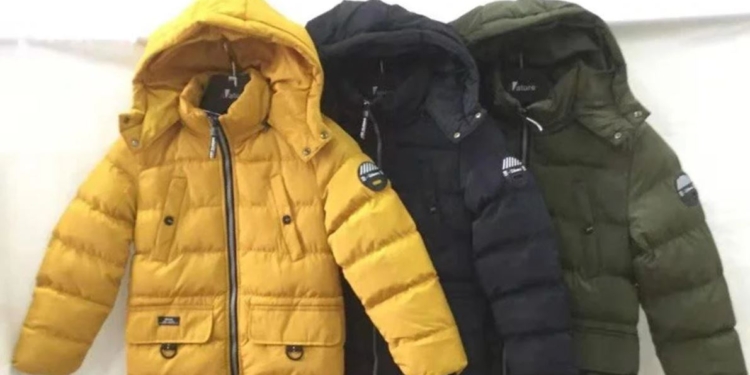 Когда носить какую детскую куртку: что учесть при выборе