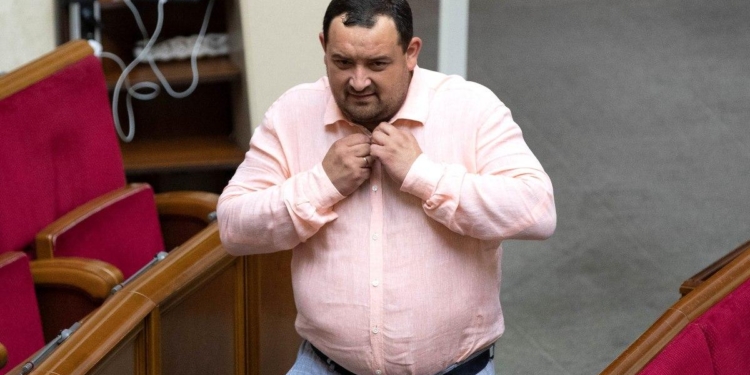 НАБУ сообщило детали о взятке нардепу от Слуги Сергею Кузьминых – 30% отката за медоборудование (ВИДЕО)