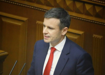 Украина скупает свои долги, пока дешево, – Марченко