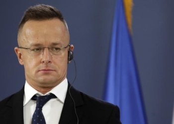 Венгрия не блокирует отключение России от SWIFT и хочет организовать мирные переговоры