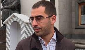 С утра пораньше. Оскандалившегося нардепа Трухина исключили из партии “Слуга народа”