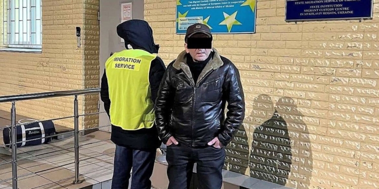 На Миколаївщині затримали громадянина Грузії, який вже давно мав поїхати на батьківщину (ФОТО)