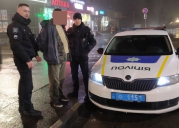 В Николаеве пьяный гражданин назвался «секретным агентом» и похвастался огромным ножом (ФОТО)