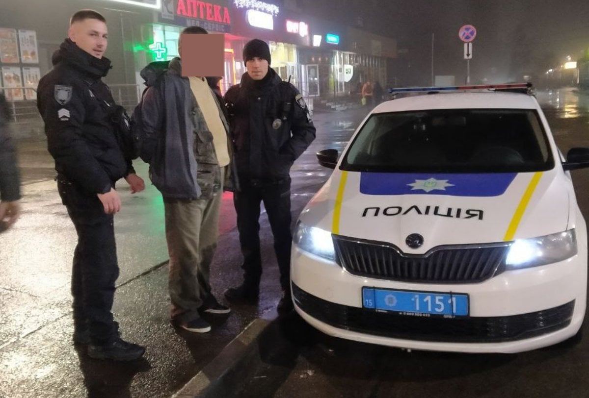 В Николаеве пьяный гражданин назвался «секретным агентом» и похвастался огромным ножом (ФОТО)