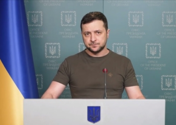 Окупанти знова бомбили авіабомбами Суми, заблокували і спеціально катують Маріуполь – про що ще говорив Володимир Зеленський (ВІДЕО)