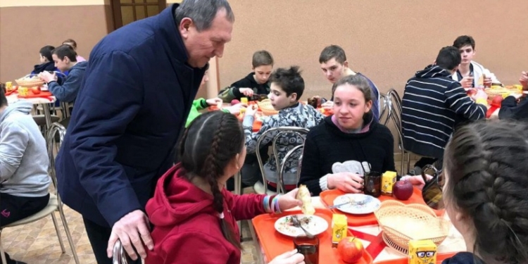 Кропивницкий принял 128 детей-сирот из Николаева (ФОТО)