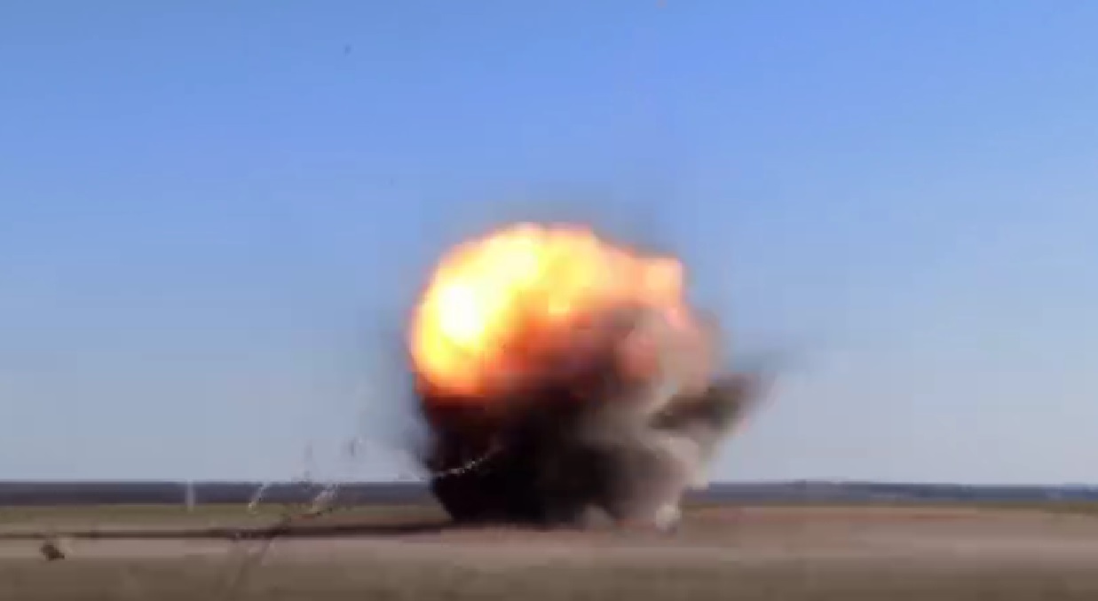 В сети показали, как у Вознесенска обезвредили рашистские боеприпасы (ВИДЕО)