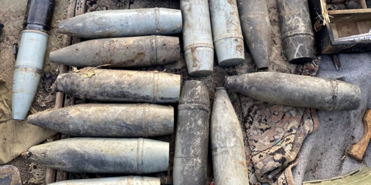 За сьогодні на Миколаївщині рятувальники-піротехніки вилучили 33 боєприпаси рашистів (ФОТО)