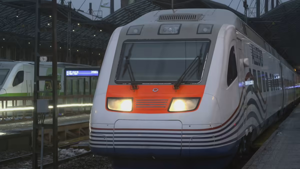 С понедельника прекращается железнодорожное сообщение Финляндии с россией