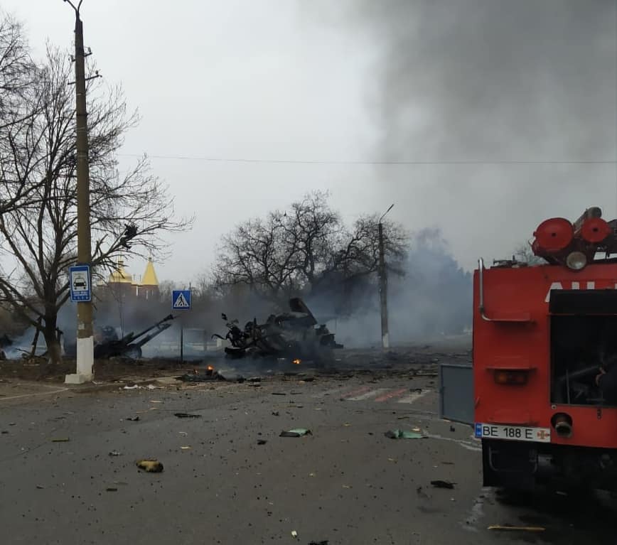 В Баштанке после сегодняшних обстрелов горели дома и магазины (ФОТО, ВИДЕО) 1