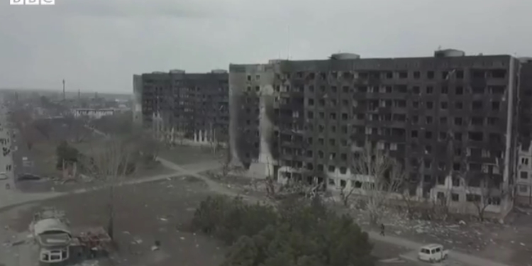 «Маріуполь – це місто-герой, а не місто-жертва!»: матері і дружини воїнів миколаївської 36-ї БрМП вимагають надати захисникам ППО та деблокувати місто (ВІДЕО)