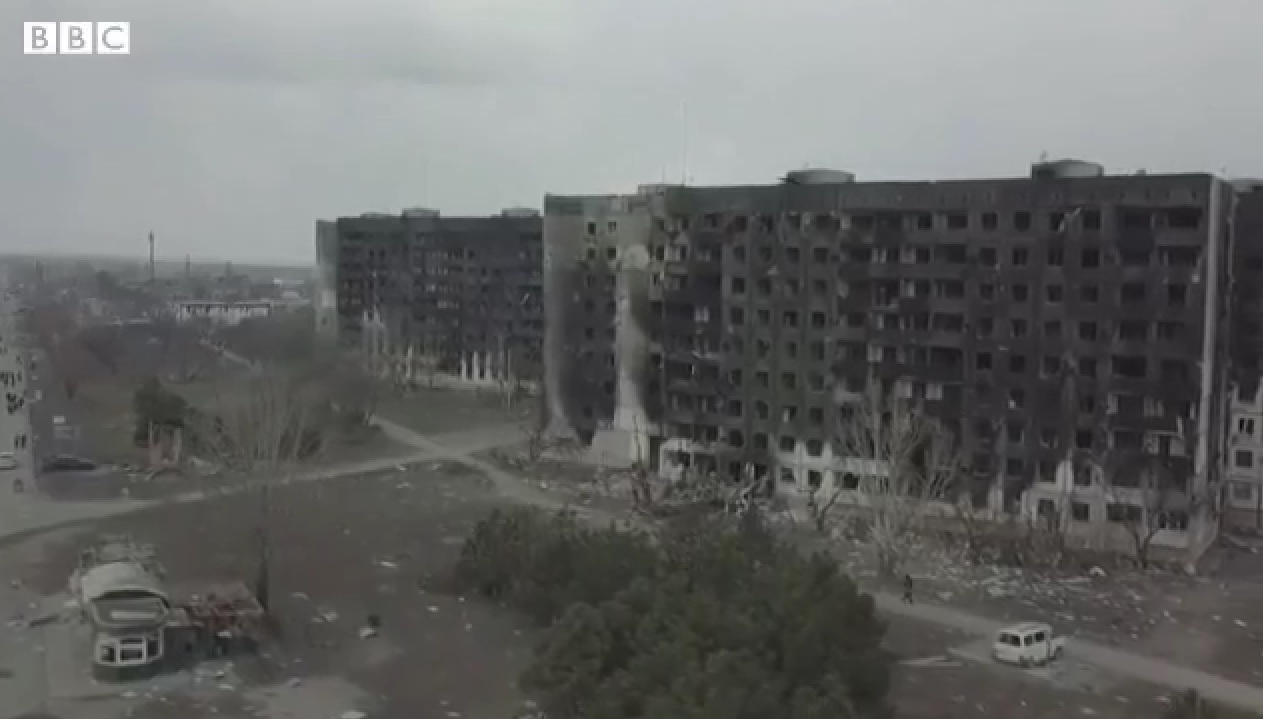 «Маріуполь – це місто-герой, а не місто-жертва!»: матері і дружини воїнів миколаївської 36-ї БрМП вимагають надати захисникам ППО та деблокувати місто (ВІДЕО)